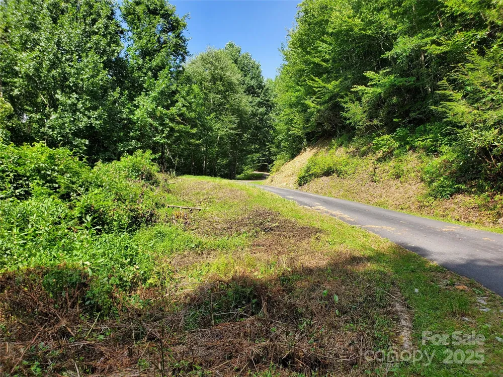 5023 Elk Park Highway Elk Park, NC 28622