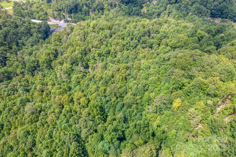 5023 Elk Park Highway Elk Park, NC 28622