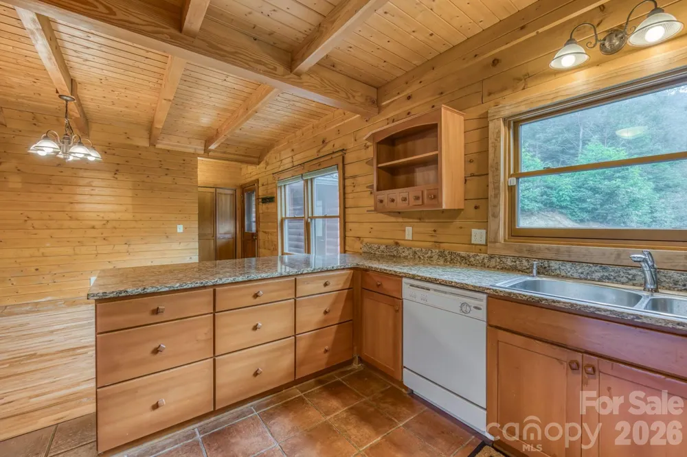 5023 Elk Park Highway Elk Park, NC 28622