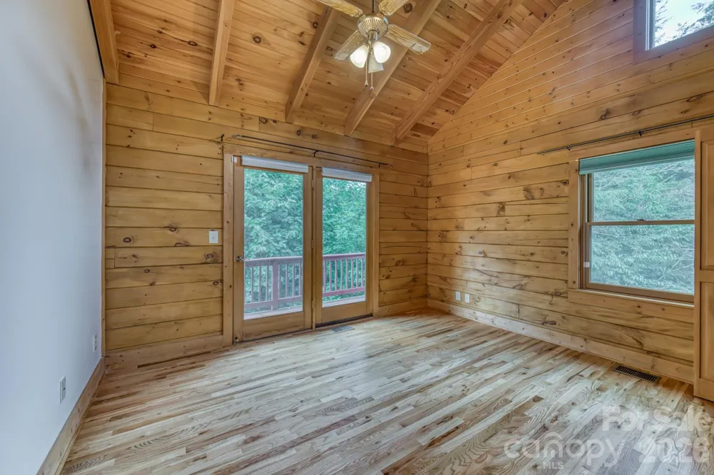 5023 Elk Park Highway Elk Park, NC 28622
