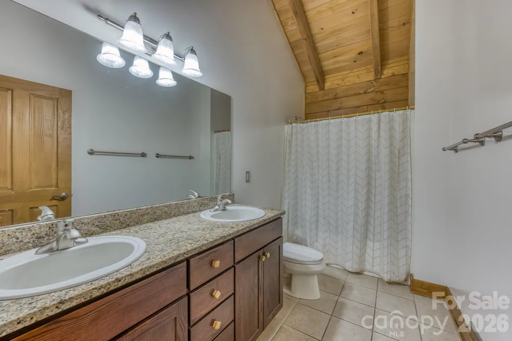 5023 Elk Park Highway Elk Park, NC 28622