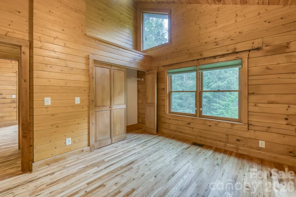 5023 Elk Park Highway Elk Park, NC 28622