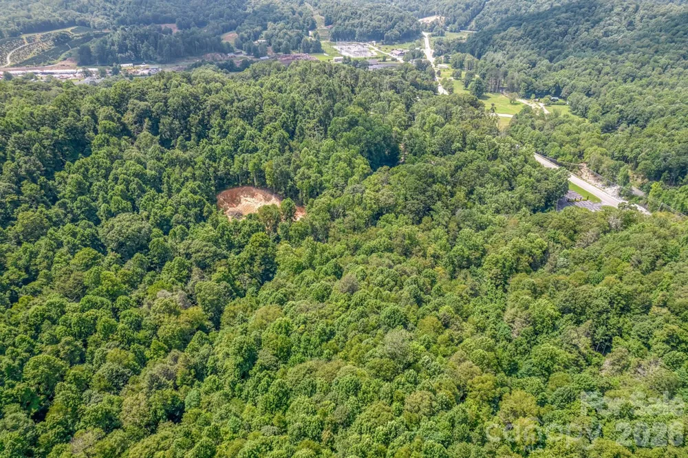 5023 Elk Park Highway Elk Park, NC 28622