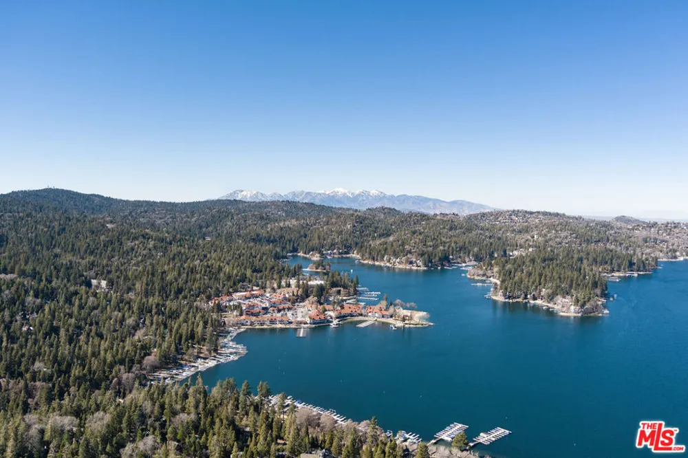 188 Mill Pond Road Lake Arrowhead, CA 92352