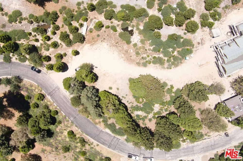 188 Mill Pond Road Lake Arrowhead, CA 92352