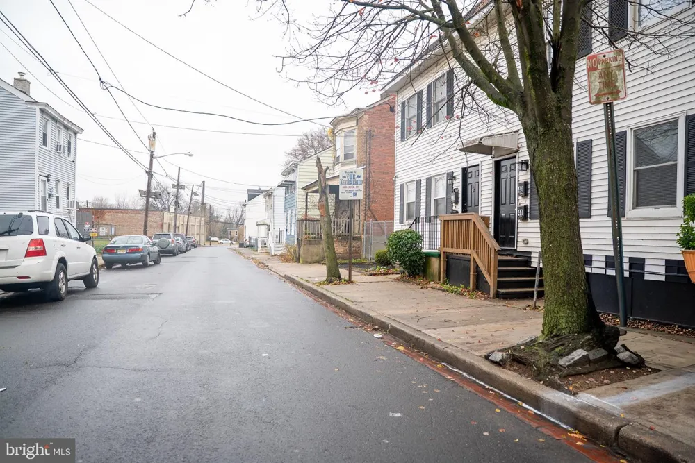 45 MIDDLE ROSE STREET #J Trenton, NJ 08618