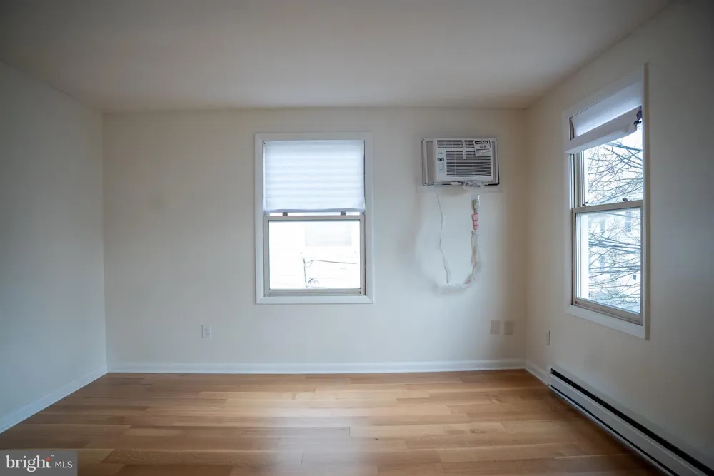 45 MIDDLE ROSE STREET #J Trenton, NJ 08618