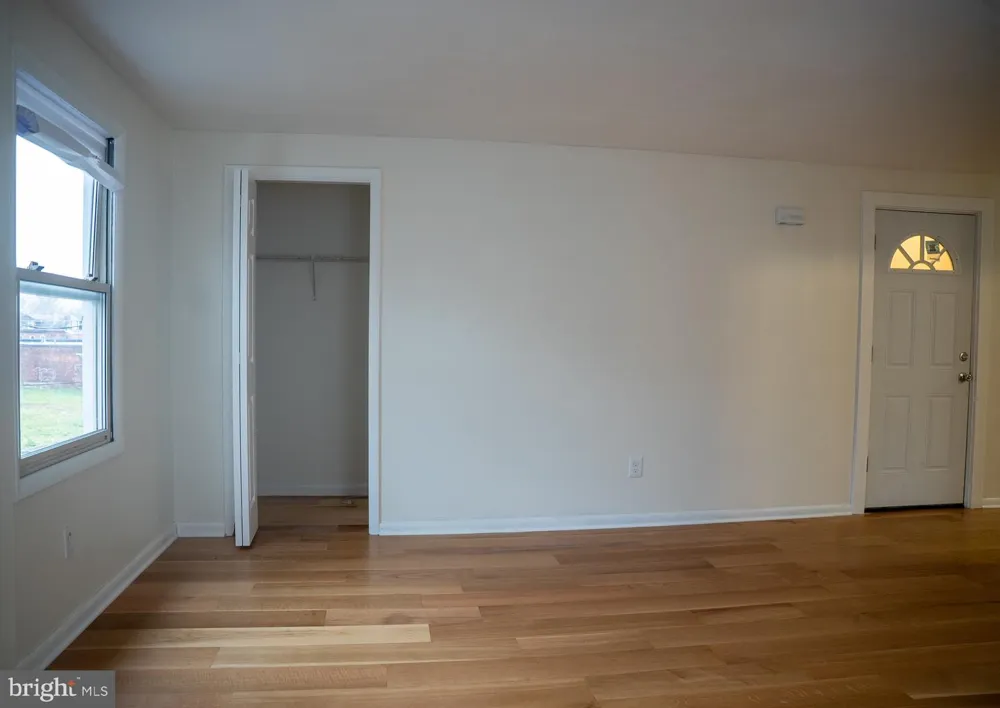 45 MIDDLE ROSE STREET #J Trenton, NJ 08618