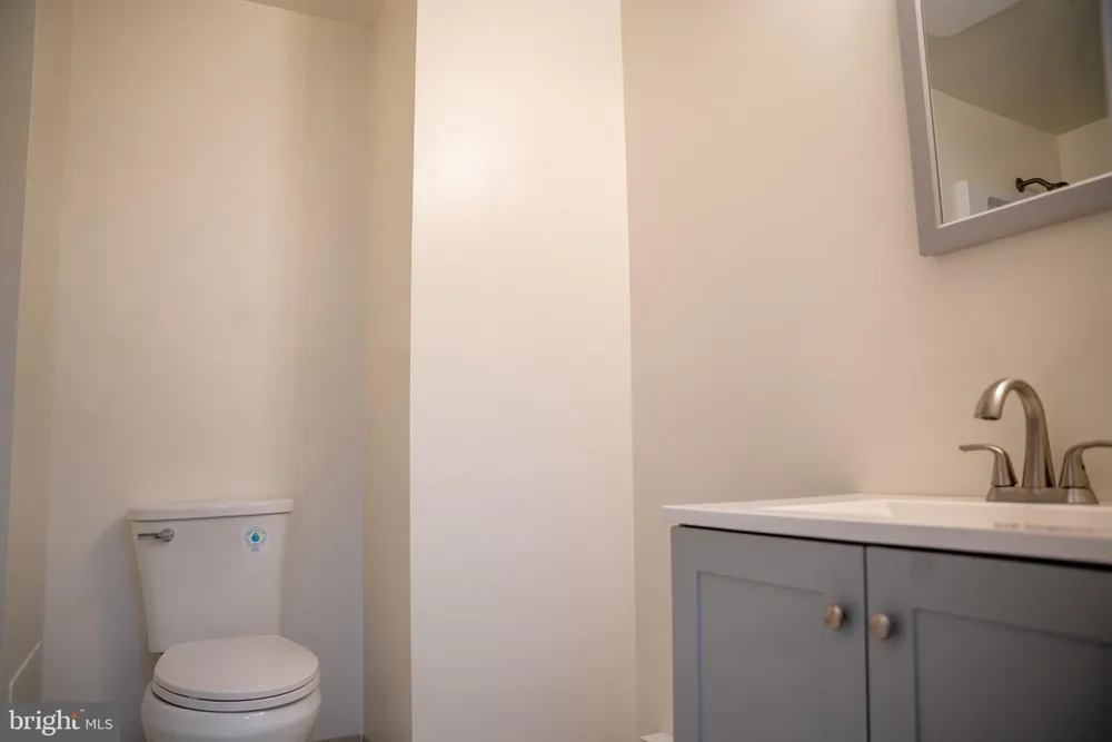 45 MIDDLE ROSE STREET #J Trenton, NJ 08618