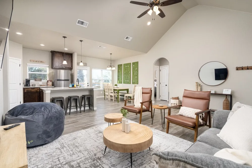 117 Lightning Bolt Spring Branch, TX 78070