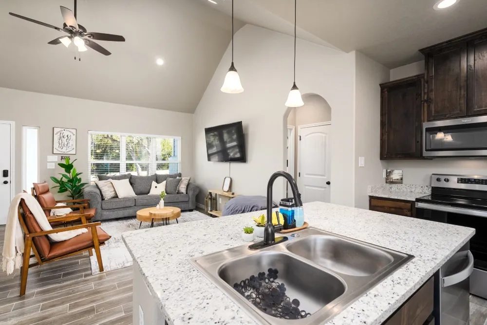 117 Lightning Bolt Spring Branch, TX 78070
