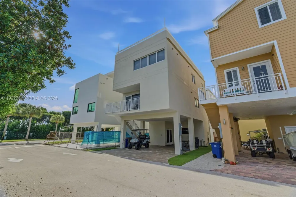 94825 Overseas hwy 276 Key Largo, FL 33037