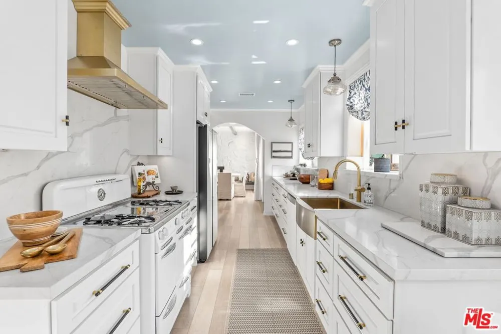 3552 Schaefer Street Culver City, CA 90232
