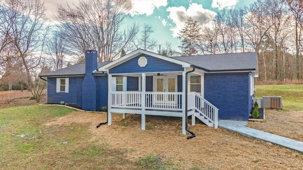 520 Tennessee Street Spring City, TN 37381