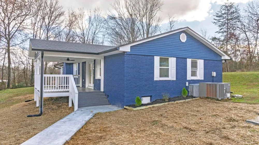 520 Tennessee Street Spring City, TN 37381