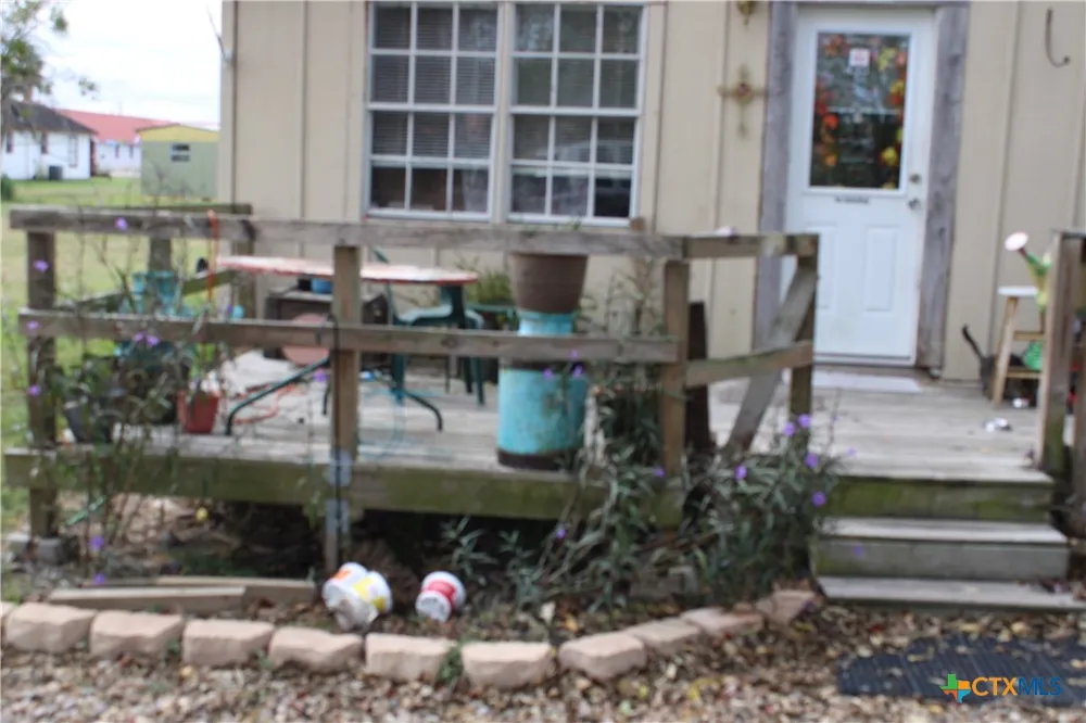 233 Indiana Street Bloomington, TX 77951
