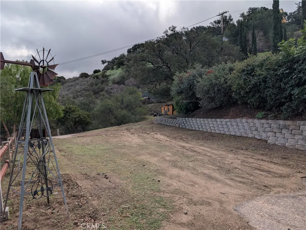 1087 LOMA LANE Simi Valley, CA 93063