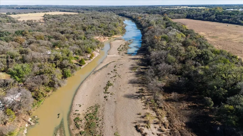 Fm-1304 Aquilla, TX 76622