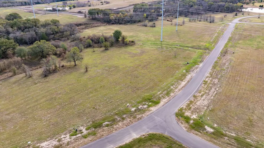 580 Waters Edge Way Dodd City, TX 75438