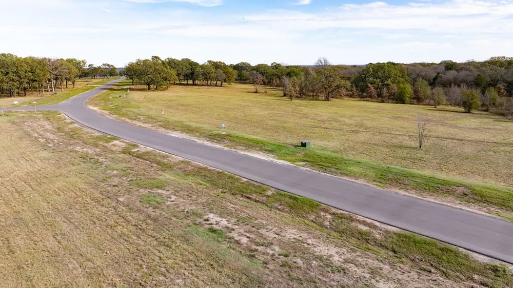 580 Waters Edge Way Dodd City, TX 75438