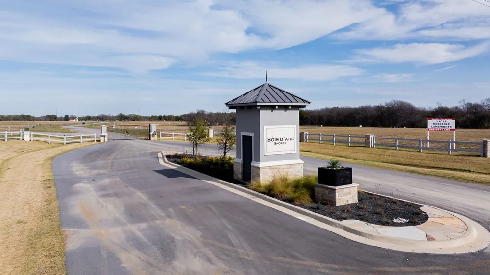 580 Waters Edge Way Dodd City, TX 75438