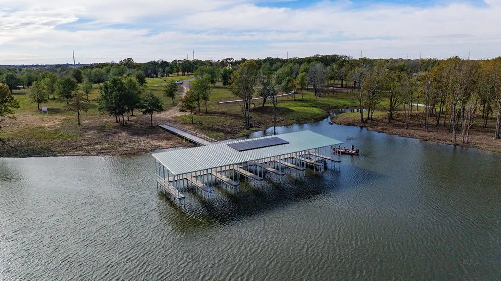 580 Waters Edge Way Dodd City, TX 75438
