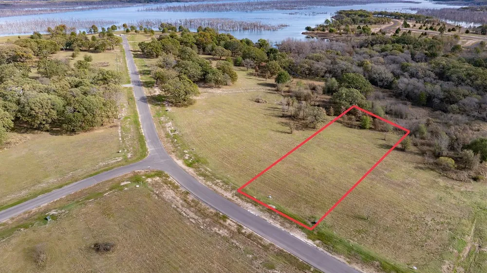 580 Waters Edge Way Dodd City, TX 75438