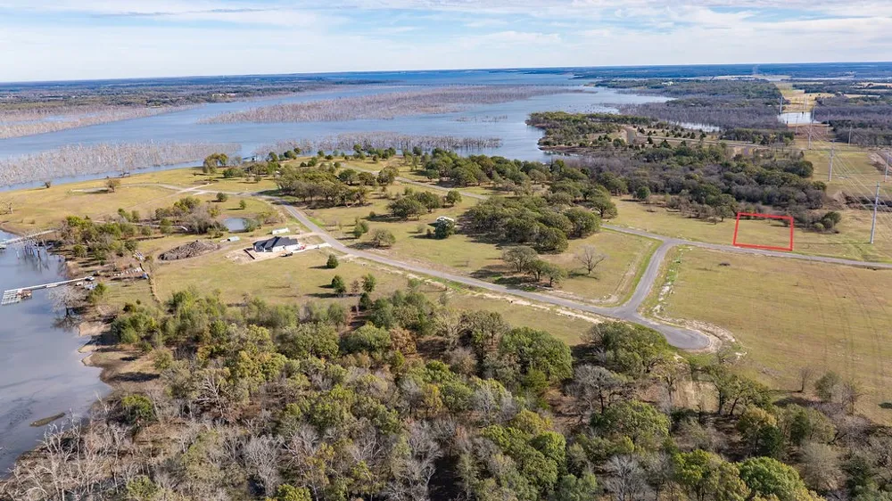 580 Waters Edge Way Dodd City, TX 75438