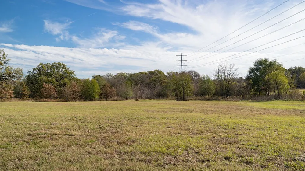 580 Waters Edge Way Dodd City, TX 75438