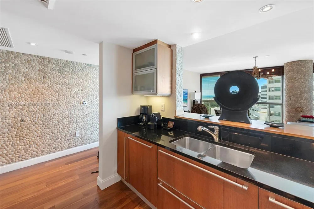 101 20th St #1706 Miami Beach, FL 33139
