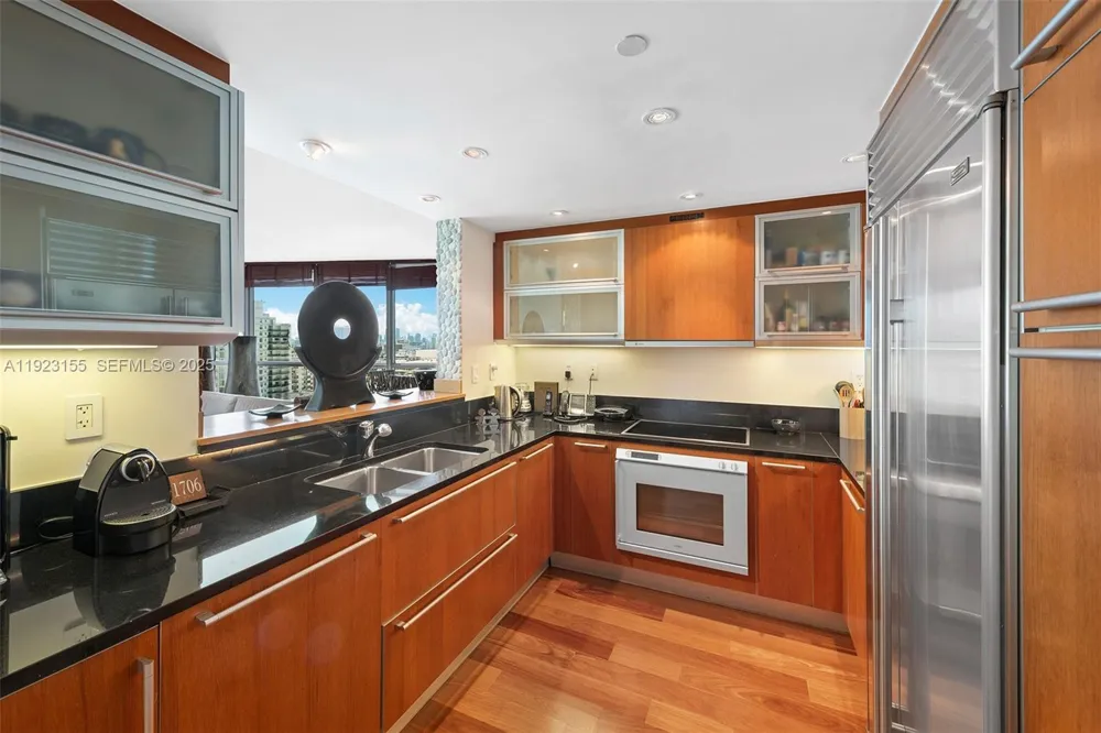 101 20th St #1706 Miami Beach, FL 33139