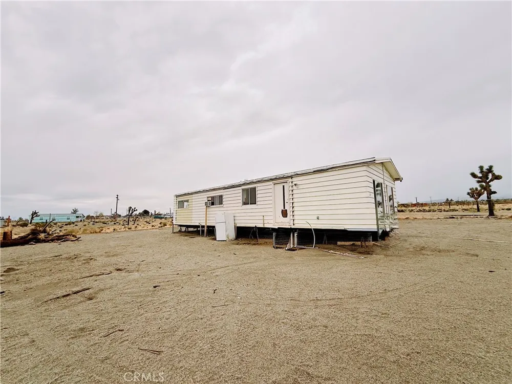 12452 Golden View Pinon Hills, CA 92372