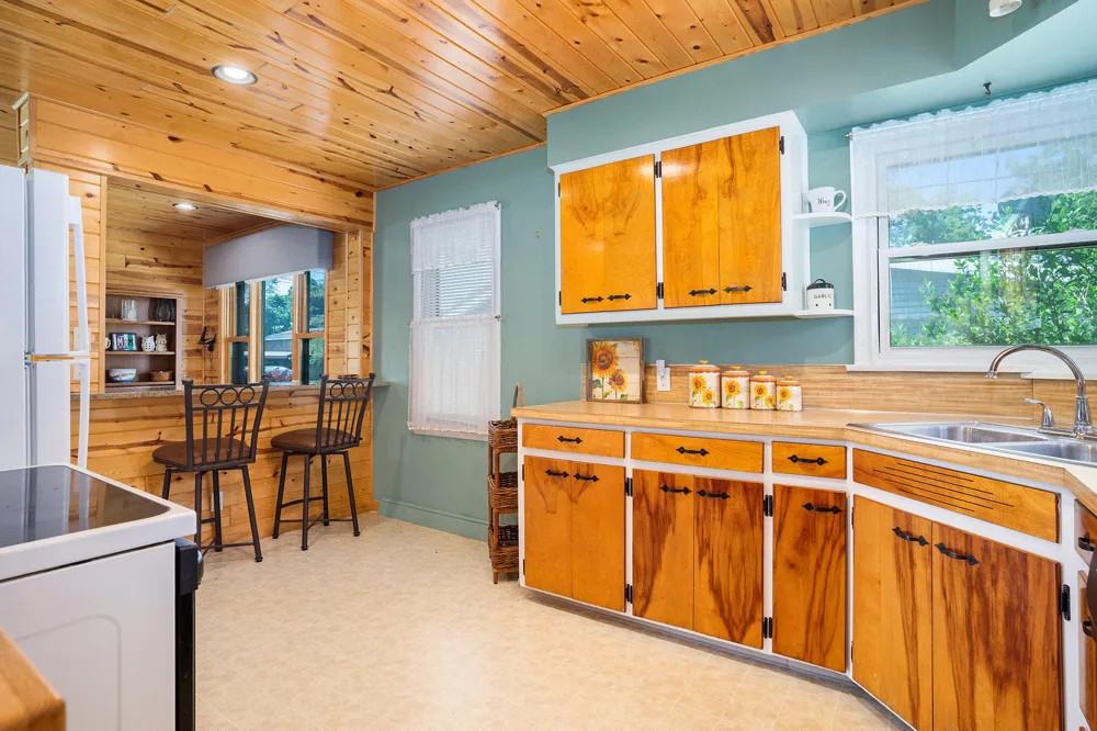 1018 Ruddiman Drive North Muskegon City, MI 49445