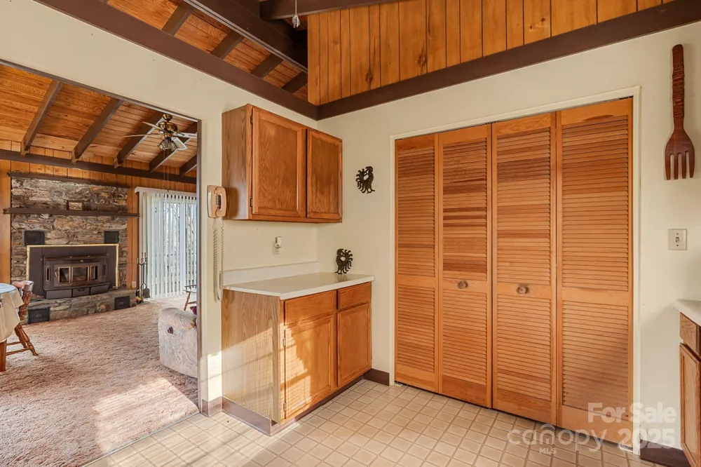 2650 Secluded Valley Road Marshall, NC 28753