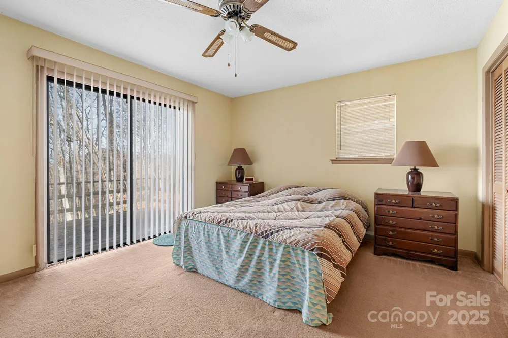 2650 Secluded Valley Road Marshall, NC 28753