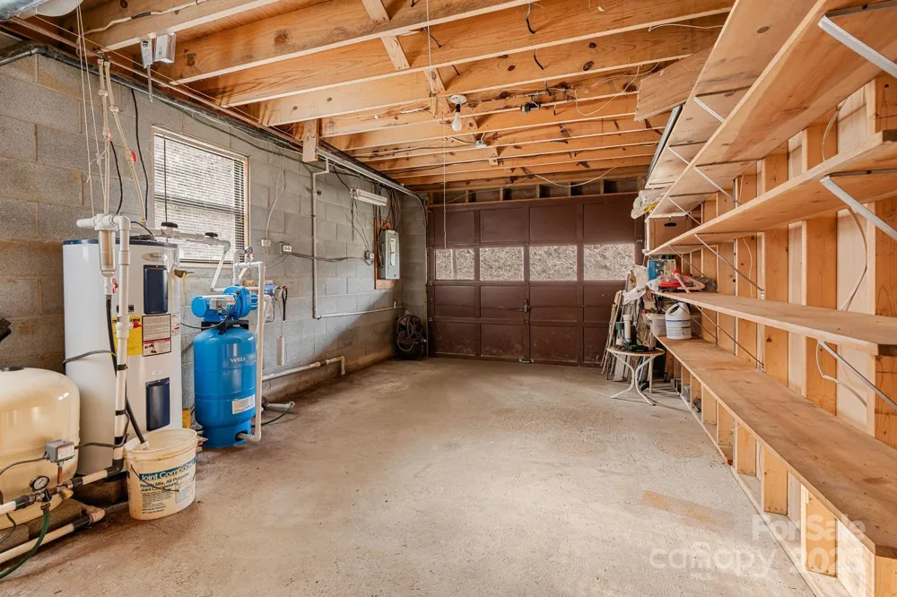 2650 Secluded Valley Road Marshall, NC 28753