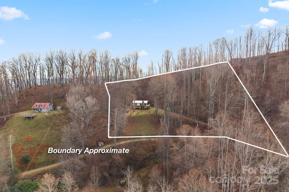 2650 Secluded Valley Road Marshall, NC 28753