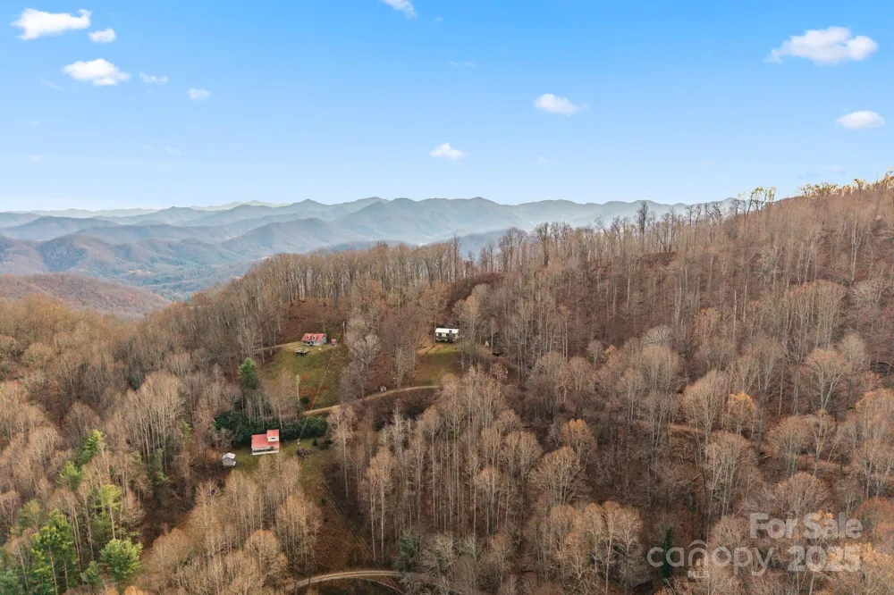 2650 Secluded Valley Road Marshall, NC 28753