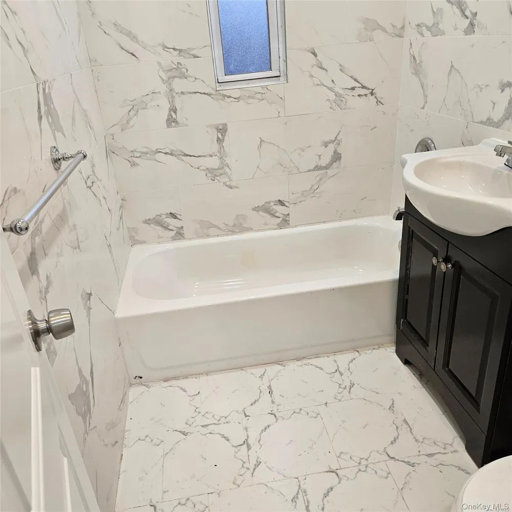 1918 Hunt Avenue Bronx, NY 10462