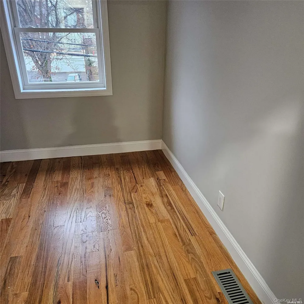 1918 Hunt Avenue Bronx, NY 10462
