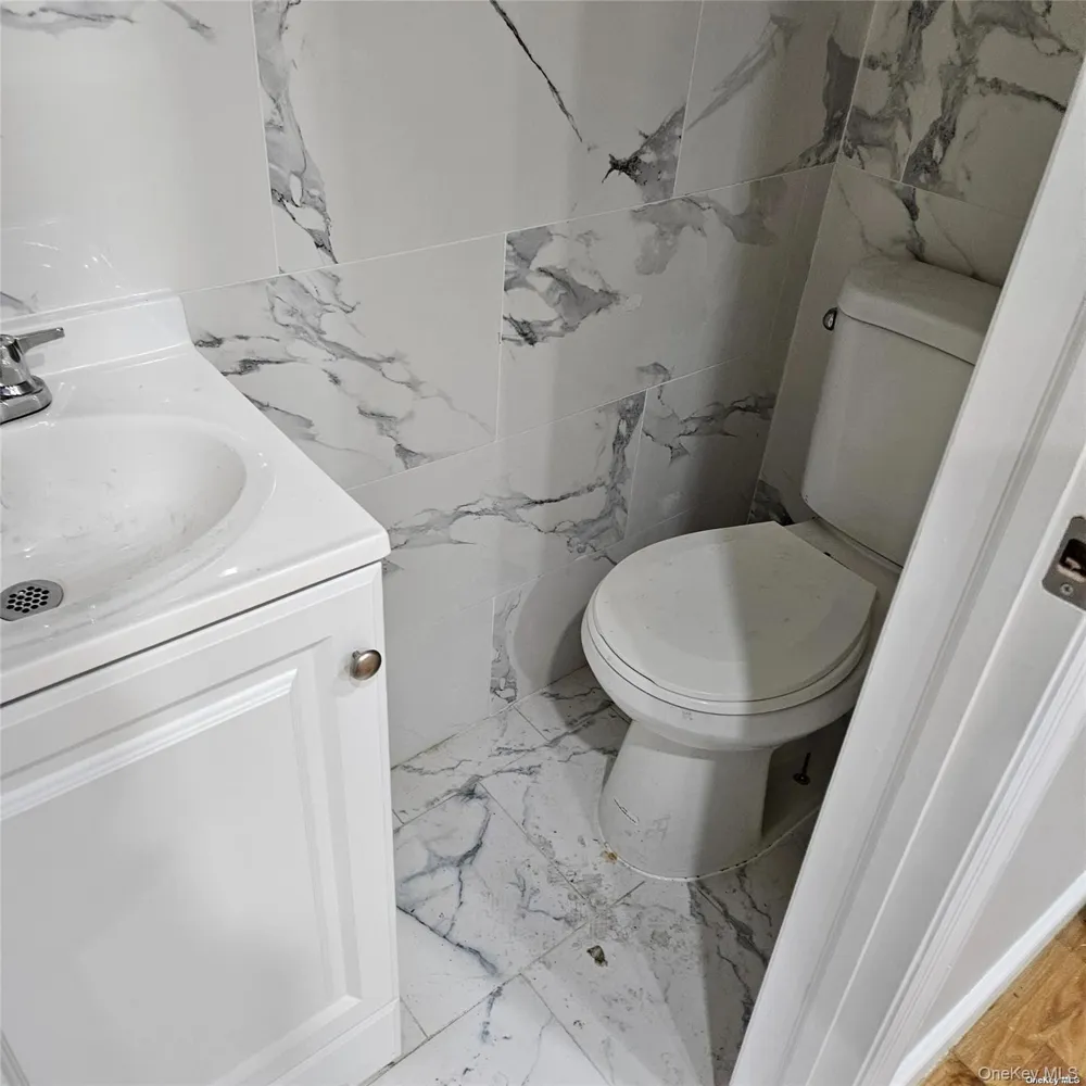 1918 Hunt Avenue Bronx, NY 10462