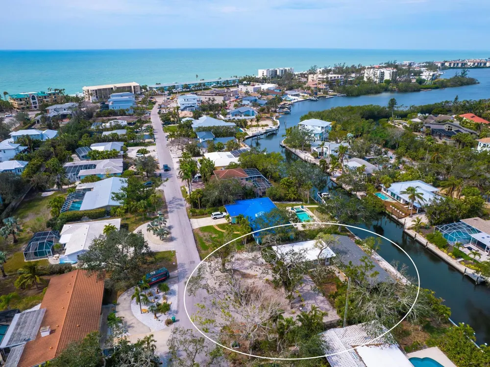 615 BUTTONWOOD DRIVE Longboat Key, FL 34228