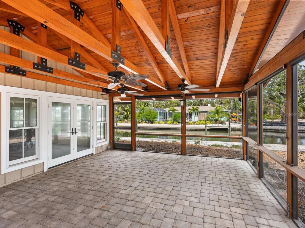 615 BUTTONWOOD DRIVE Longboat Key, FL 34228