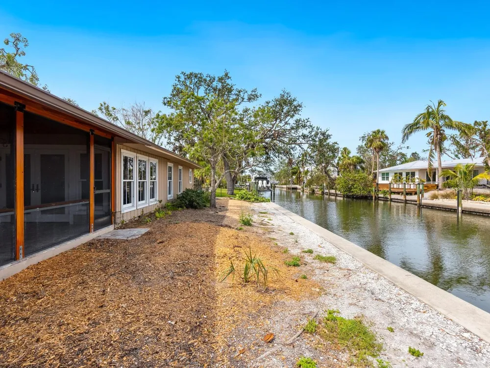 615 BUTTONWOOD DRIVE Longboat Key, FL 34228