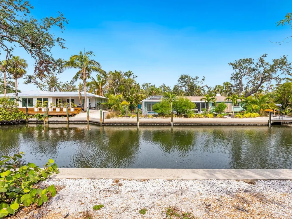 615 BUTTONWOOD DRIVE Longboat Key, FL 34228