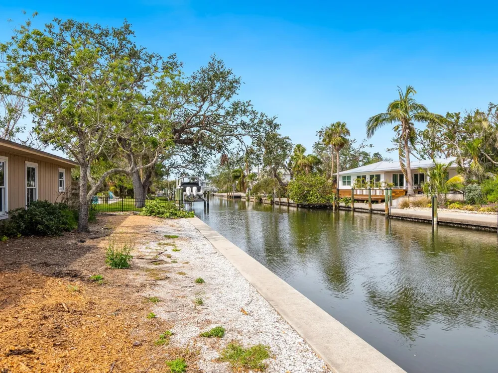 615 BUTTONWOOD DRIVE Longboat Key, FL 34228