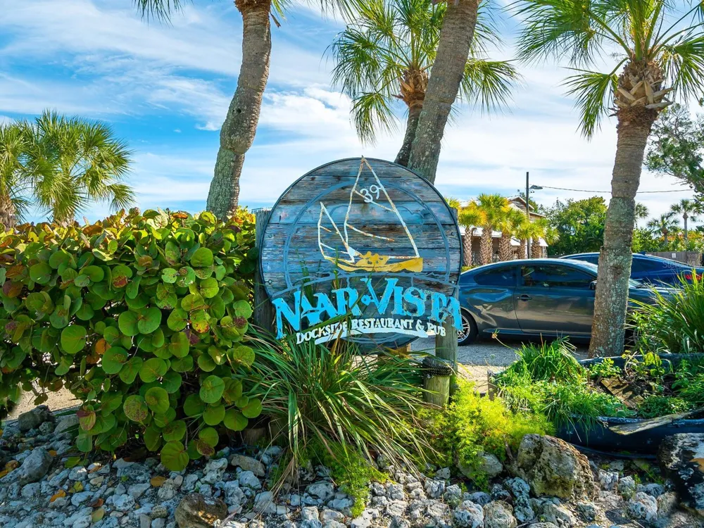 615 BUTTONWOOD DRIVE Longboat Key, FL 34228