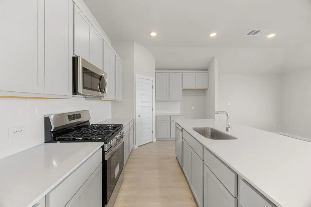 110 Divisadero Drive Hutto, TX 78634