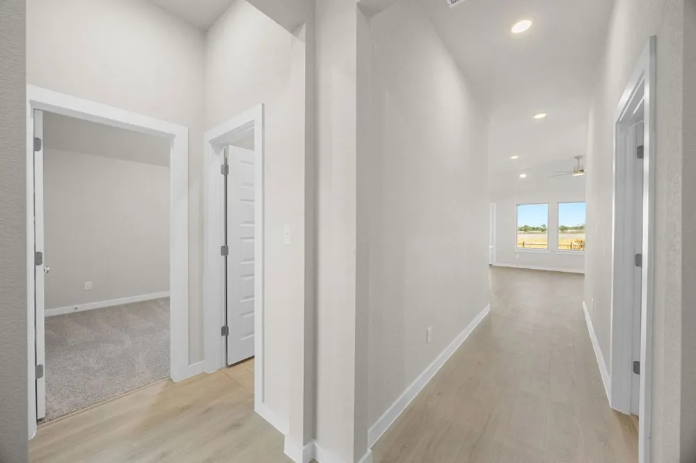 110 Divisadero Drive Hutto, TX 78634
