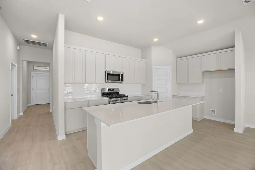 110 Divisadero Drive Hutto, TX 78634